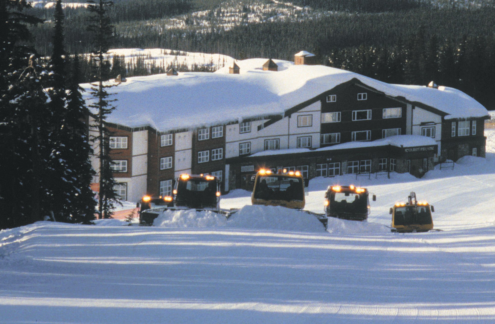 White Crystal Inn Big White Dış mekan fotoğraf