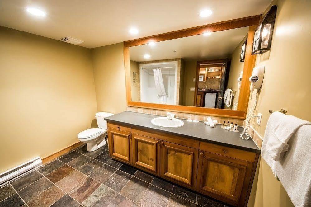 White Crystal Inn Big White Dış mekan fotoğraf