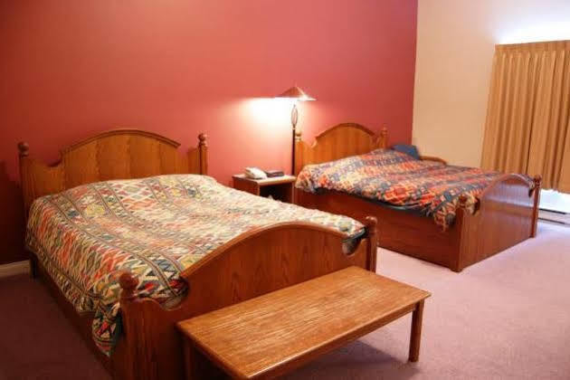 White Crystal Inn Big White Dış mekan fotoğraf