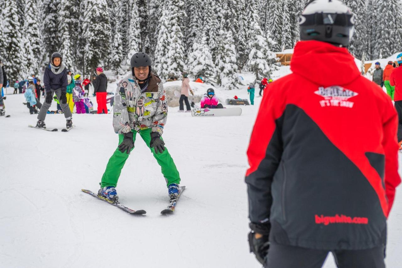 White Crystal Inn Big White Dış mekan fotoğraf